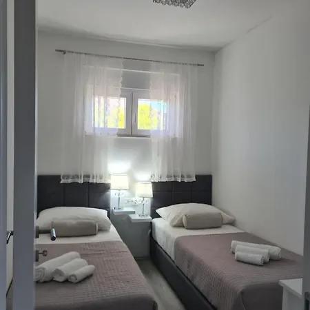 M&m Villa