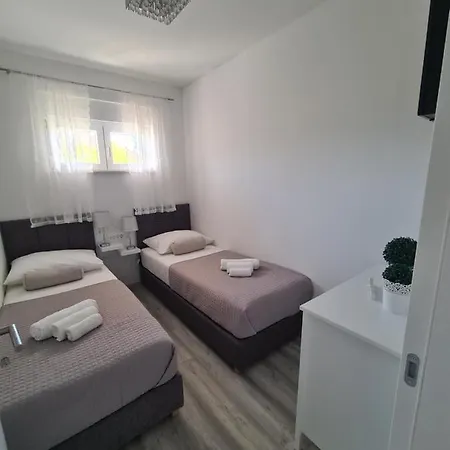 M&m Villa