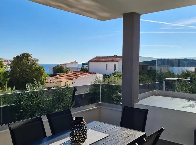 M&m Villa Sevid