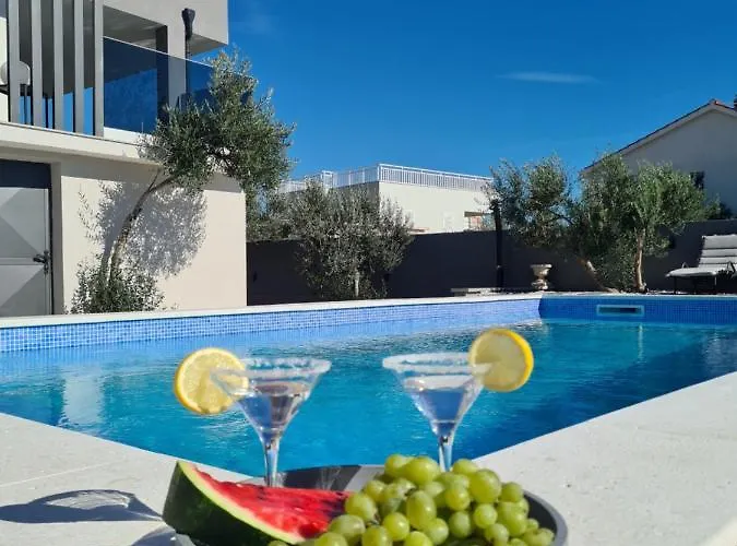M&m Villa