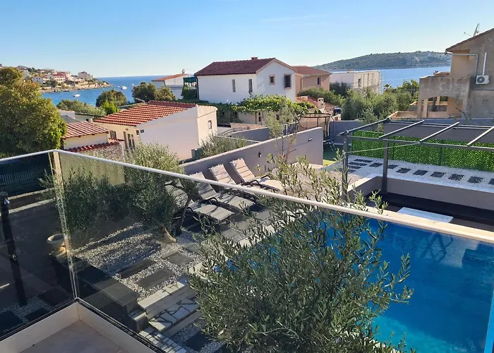 M&m Villa