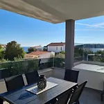 M&m Villa Sevid