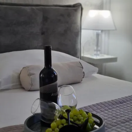 M&m Villa Sevid